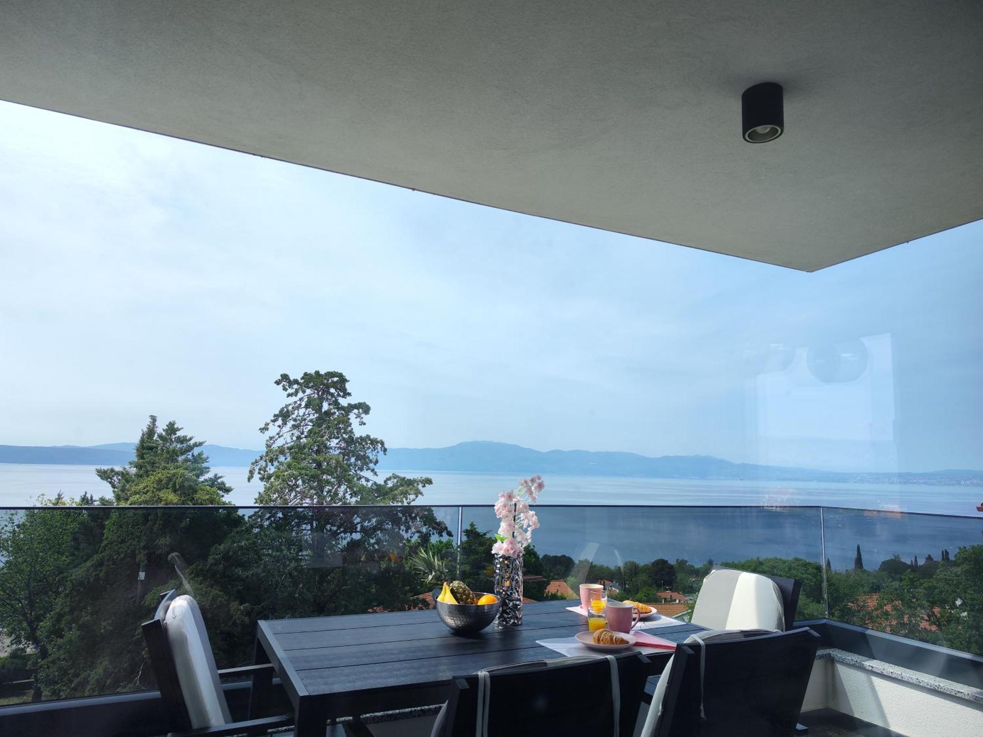 Golden Sunset Apartment Njivice Ruang foto