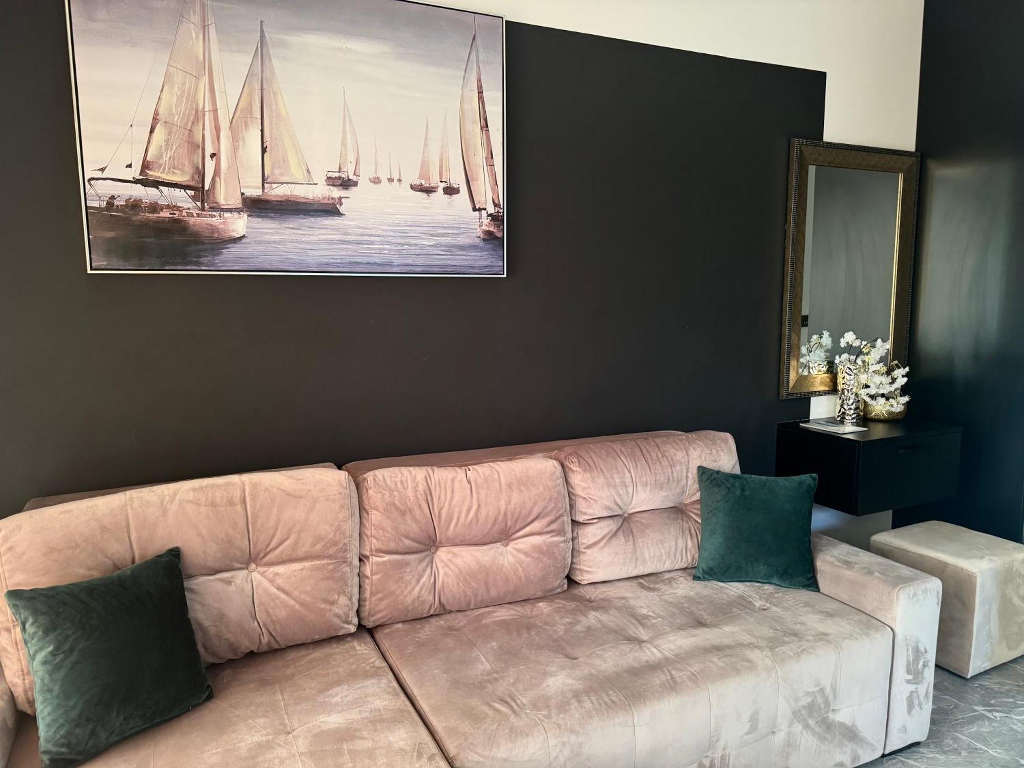 Golden Sunset Apartment Njivice Bagian luar foto