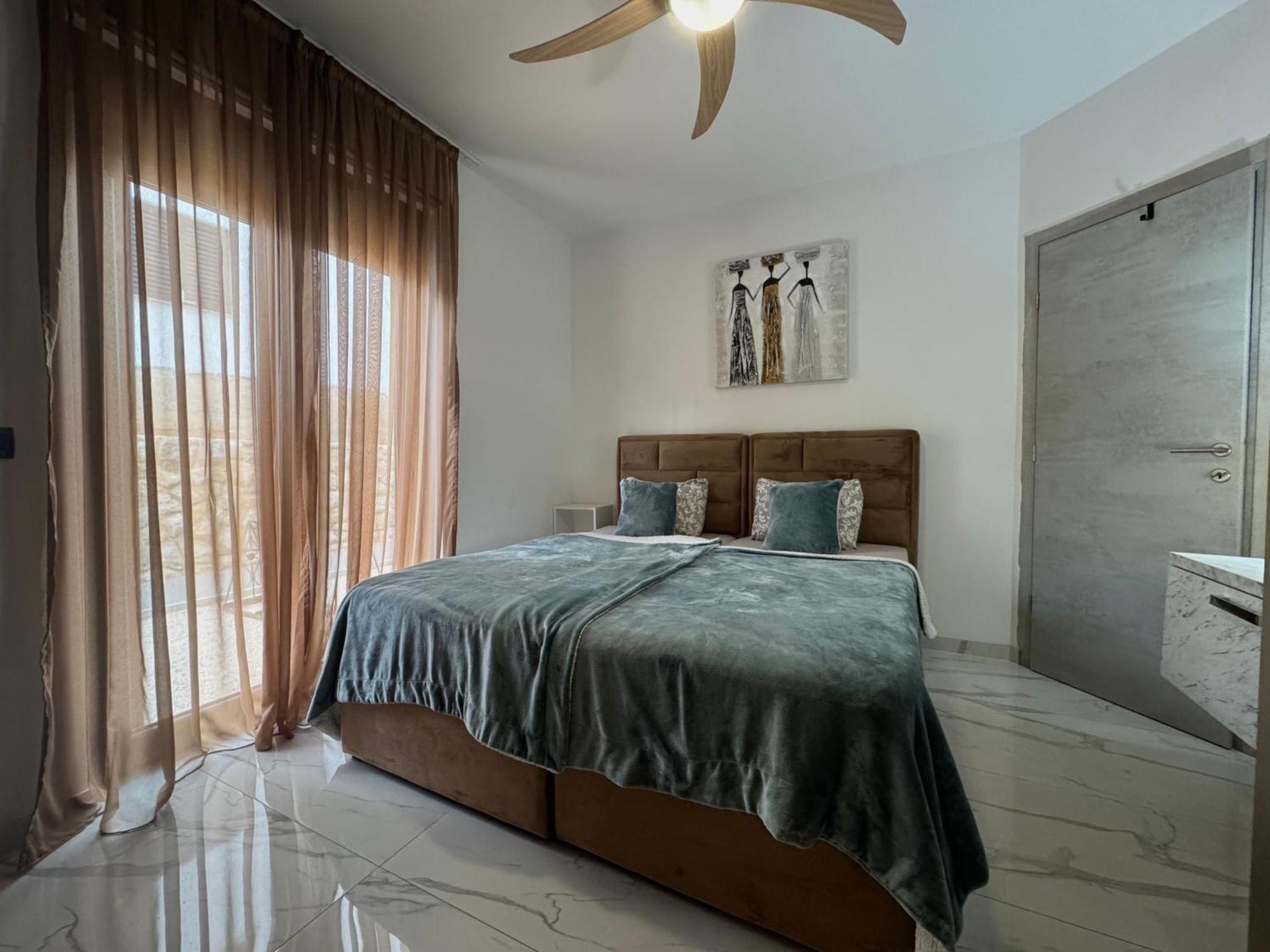 Golden Sunset Apartment Njivice Bagian luar foto